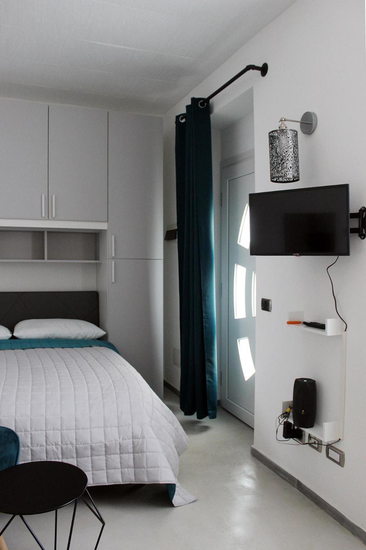 Inn Joy Somma Lombardo Exterior foto